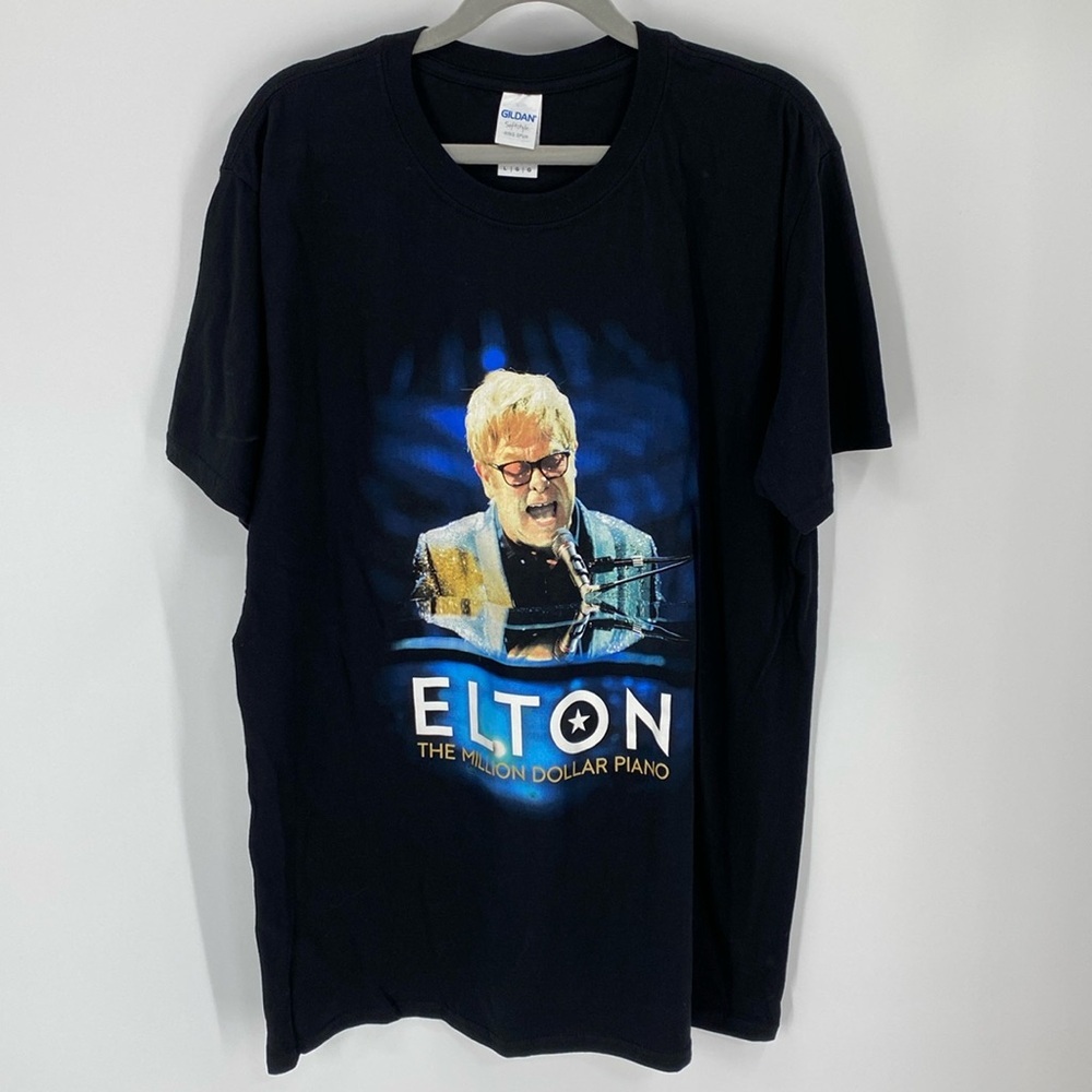 Elton John Concert Tee Size Large